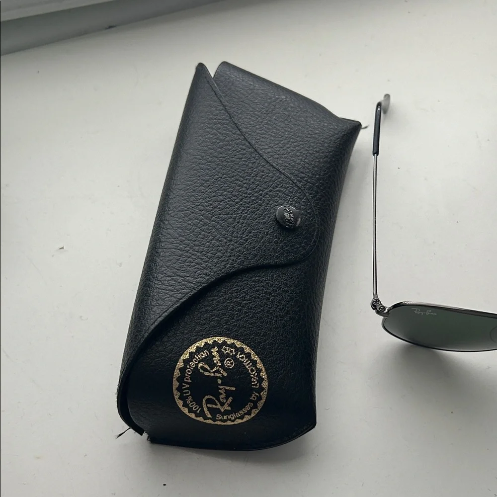 Ray-Ban Silver Frame Sunglasses with Dark Lenses - Picture 2 of 5